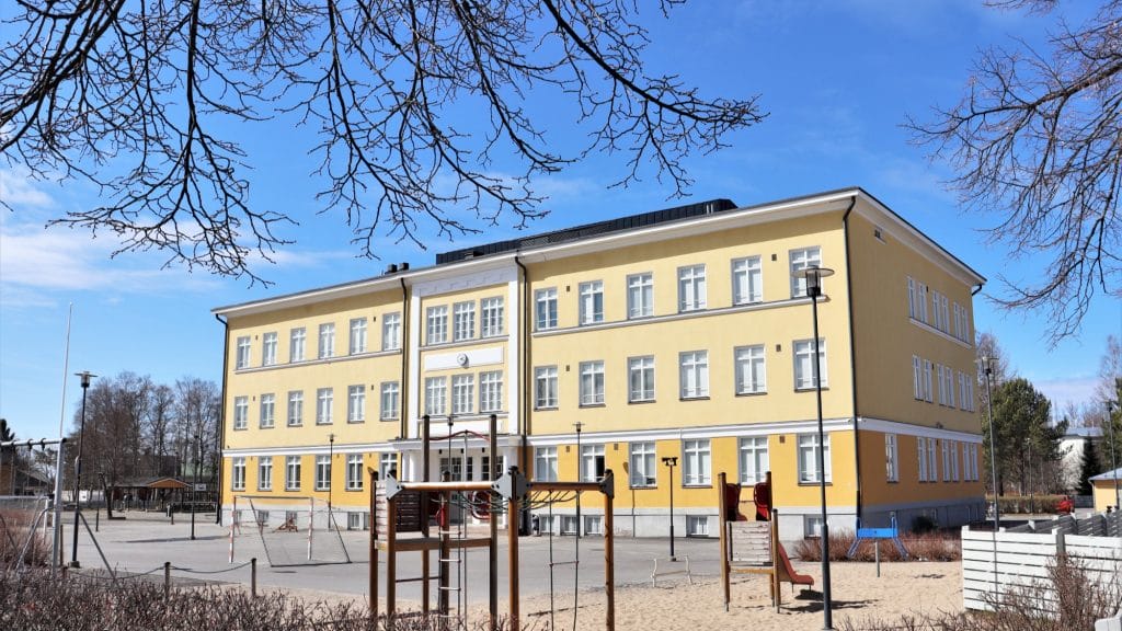 Mäntykankaan koulu.
