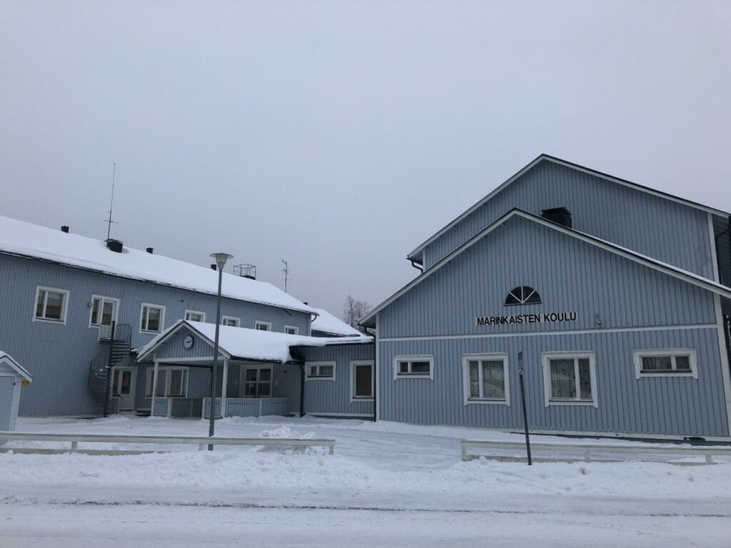Marinkaisten koulu.