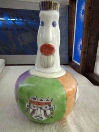 Maljakko; toteemihahmo.