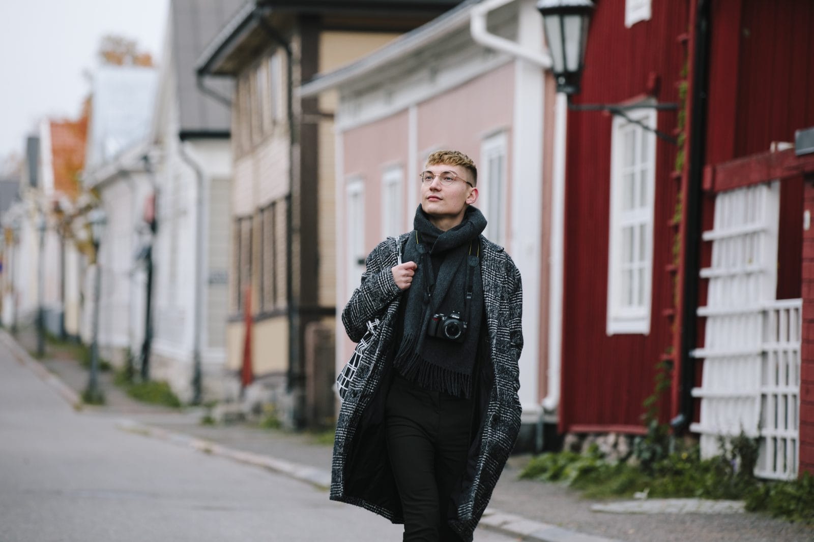 Pojken vandrar i Neristan