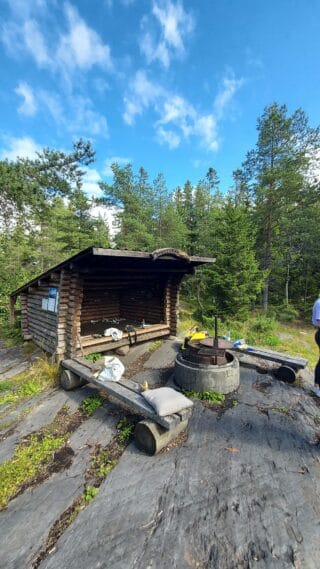 Hällskärs vindskydd.